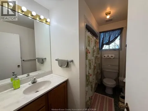 9606 Avery Lane Windsor ON N8R 2A2