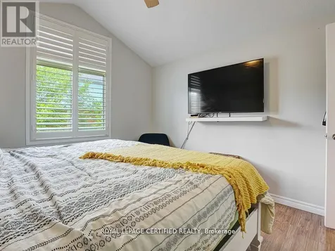 209 Briarmeadow Drive Kitchener ON N2A 4C5