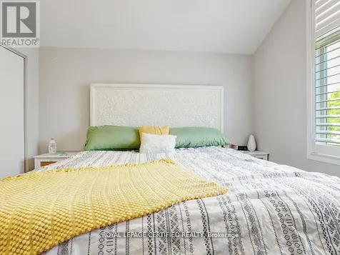209 Briarmeadow Drive Kitchener ON N2A 4C5