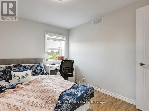 209 Briarmeadow Drive Kitchener ON N2A 4C5