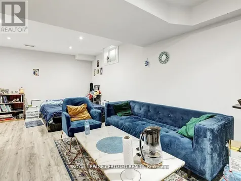 209 Briarmeadow Drive Kitchener ON N2A 4C5