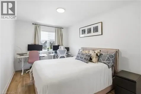 39 Bellhouse Avenue Brantford ON N3T 0T7
