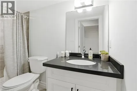 39 Bellhouse Avenue Brantford ON N3T 0T7
