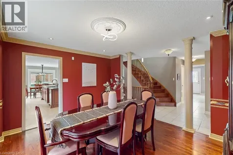6872 Round Leaf Court Mississauga ON L5N 6X6