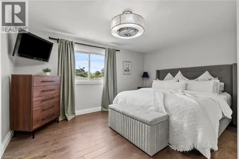 30 Orlando Drive St. Catharines ON L2N 6X4