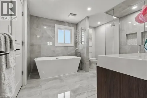 30 Orlando Drive St. Catharines ON L2N 6X4