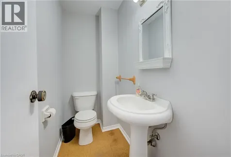 60 Wilsonview Avenue Guelph ON N1G 2Z9