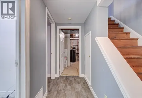 60 Wilsonview Avenue Guelph ON N1G 2Z9