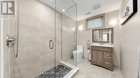 535 Doane Road East Gwillimbury ON L9N 0C7