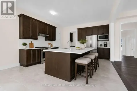 7 Radome Drive Oro-medonte ON L0L 2E0