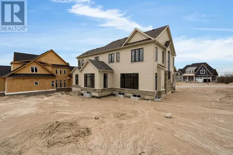 7 Radome Drive Oro-medonte ON L0L 2E0