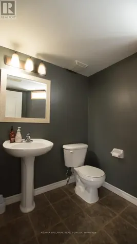 330 Cresthaven Drive Ottawa ON K2G 6W3