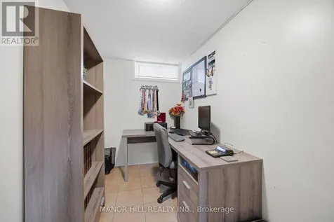 513 Havelock Drive Waterloo ON N2L 4N8