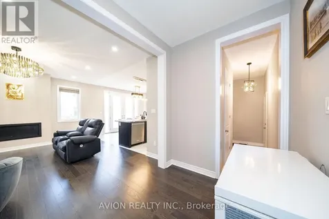 1034 Tigerlily Trail Pickering ON L1V 2P8