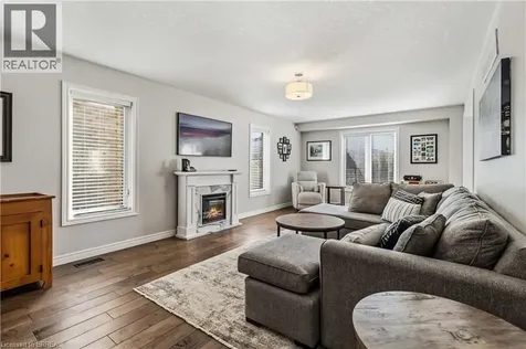13 Crawford Place Paris ON N3L 0A6