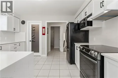 13 Crawford Place Paris ON N3L 0A6