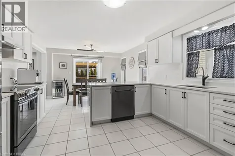 13 Crawford Place Paris ON N3L 0A6