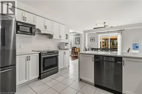 13 Crawford Place Paris ON N3L 0A6