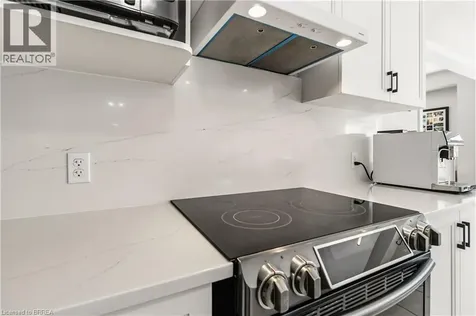 13 Crawford Place Paris ON N3L 0A6