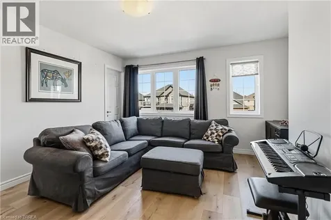 13 Crawford Place Paris ON N3L 0A6