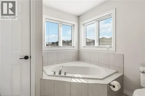 13 Crawford Place Paris ON N3L 0A6