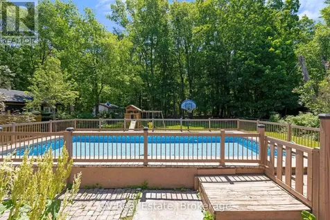 637 Pinegrove Avenue Innisfil ON L9S 2K4