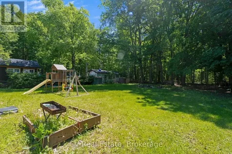 637 Pinegrove Avenue Innisfil ON L9S 2K4