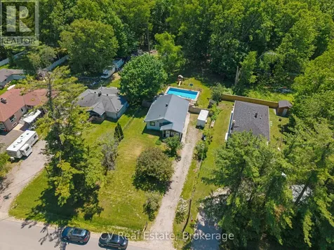 637 Pinegrove Avenue Innisfil ON L9S 2K4