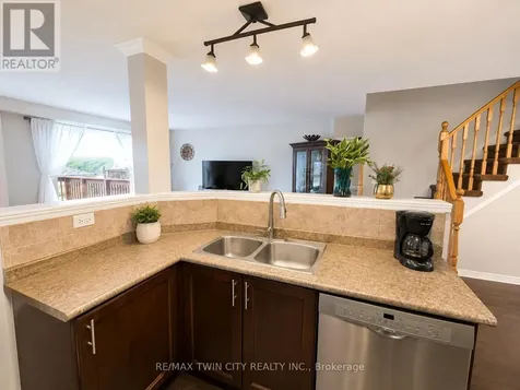 506 Activa Avenue Kitchener ON N2E 4C1