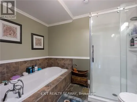400 Lynwood Drive Cornwall ON K6H 5H3