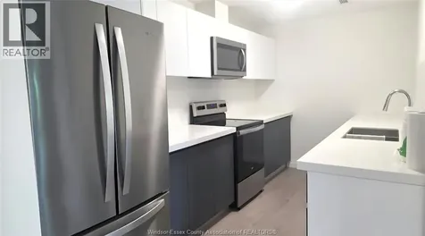 3290 Stella Crescent Windsor ON N8T 0B6