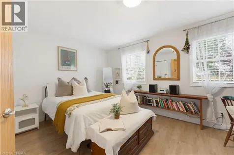 131 Maple Avenue North Burford ON N0E 1A0