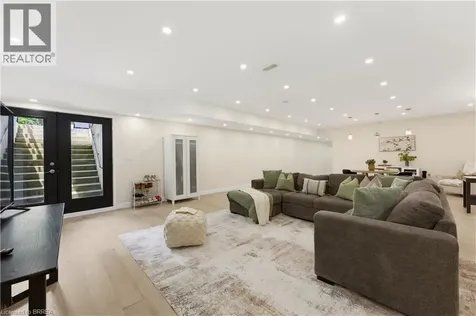 131 Maple Avenue North Burford ON N0E 1A0