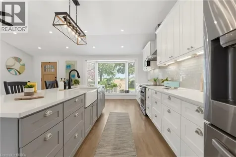 131 Maple Avenue North Burford ON N0E 1A0