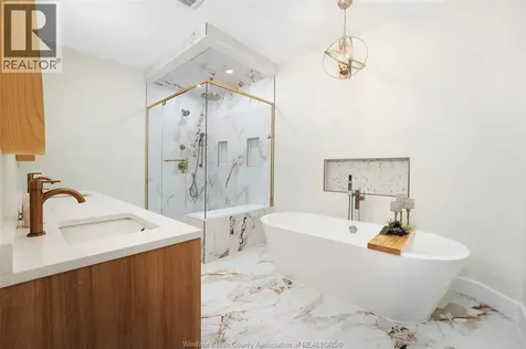 263 Russel Woods Drive Lakeshore ON N8N 4K6