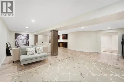 263 Russel Woods Drive Lakeshore ON N8N 4K6