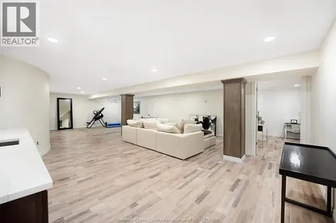 263 Russel Woods Drive Lakeshore ON N8N 4K6