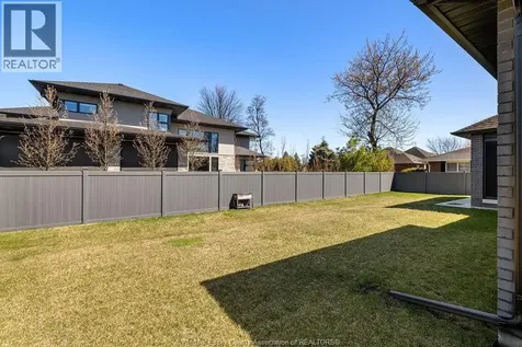 324 Jordan Lane Lakeshore ON N8N 0J3