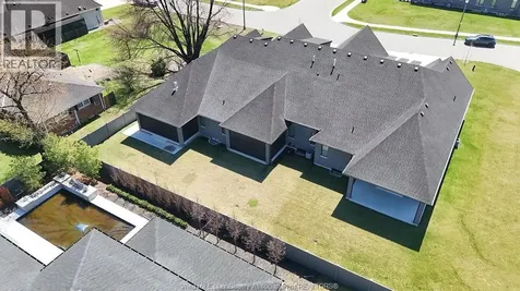324 Jordan Lane Lakeshore ON N8N 0J3