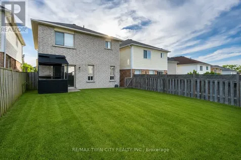 48 Griffiths Avenue Cambridge ON N1P 1J6