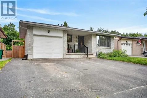 131 Carlyle Drive Kitchener ON N2P 1V9