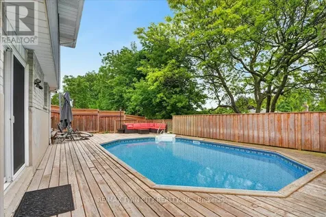 131 Carlyle Drive Kitchener ON N2P 1V9
