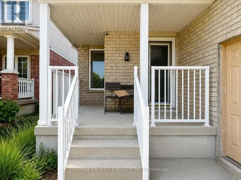 212 Colton Circle Kitchener ON N2A 4K2