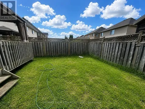 212 Colton Circle Kitchener ON N2A 4K2