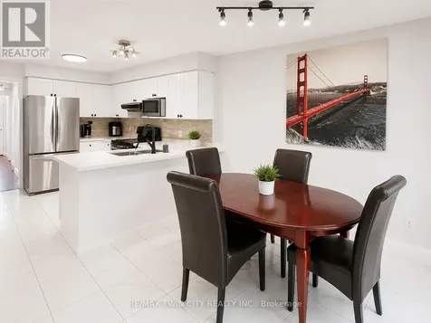 212 Colton Circle Kitchener ON N2A 4K2