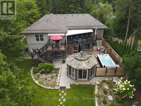 527 River Road Cambridge ON N3C 2B8