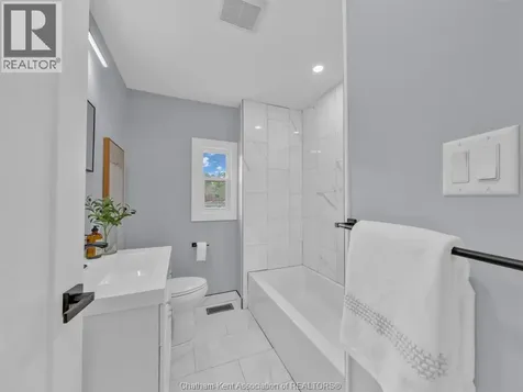 7 Oxley Drive Chatham ON N7L 2K5