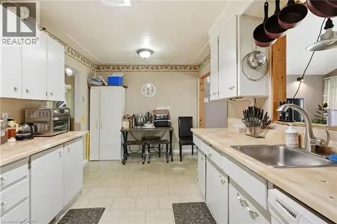 589 Glover Road Hamilton ON N0L 1W0