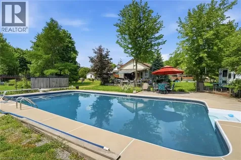 589 Glover Road Hamilton ON N0L 1W0