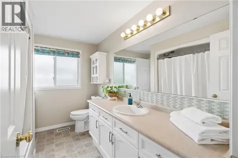 22 Sandcreek Lane Guelph ON N1E 7K9